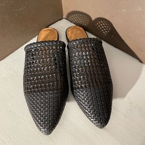 American Eagle Outfitters women’s mules